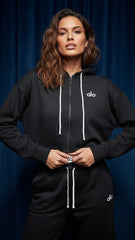 Alo Kadın Siyah Crop Hoodie & Geniş Paça Eşofman Takımı