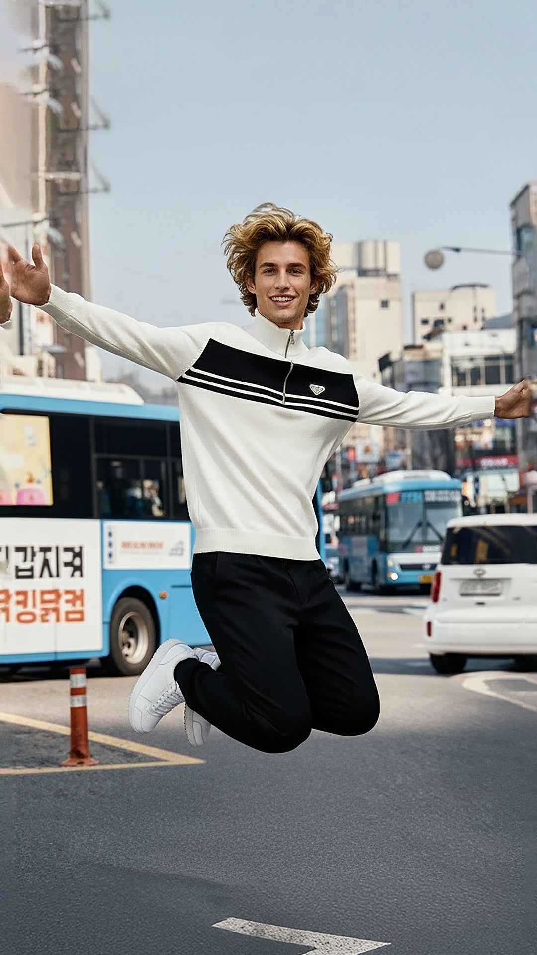 Prada Erkek Yarım Fermuarlı Triko Kazak